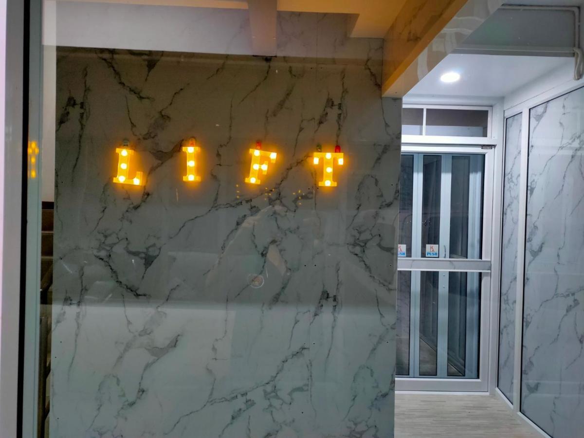 พิมาย เรสซิเดนซ์ Apartment Phimai ภายนอก รูปภาพ